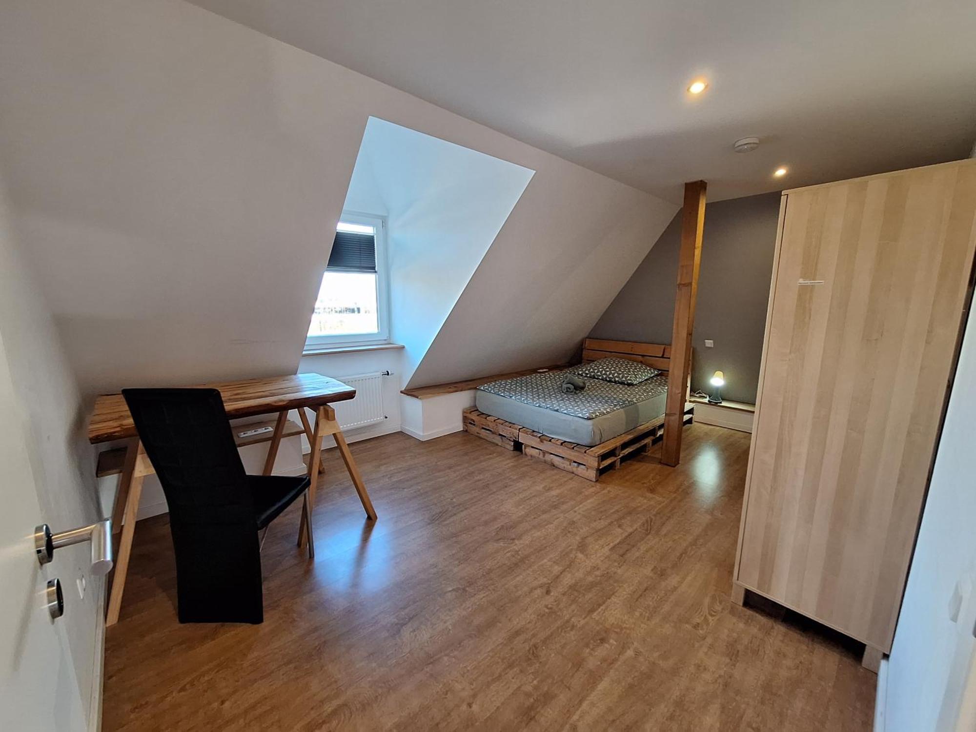 Bielefeld Zentral Komplette Fewo, 4 Schlafbereiche Bis Zu 8 Personen Dış mekan fotoğraf