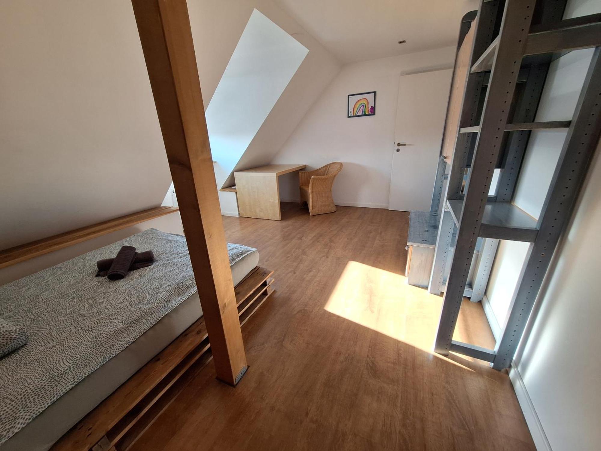 Bielefeld Zentral Komplette Fewo, 4 Schlafbereiche Bis Zu 8 Personen Dış mekan fotoğraf